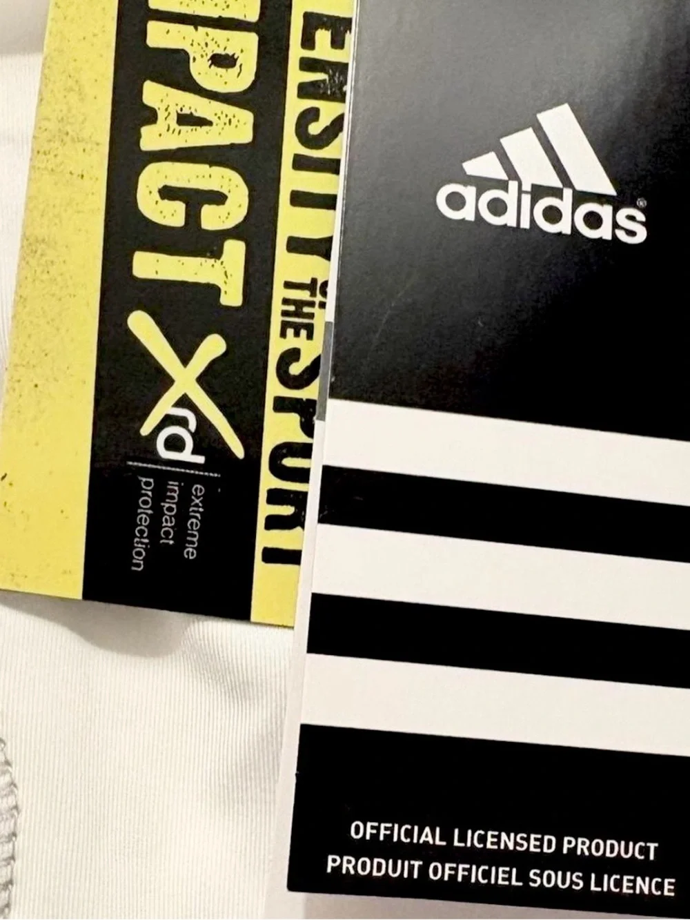 adidas TF IRONSKIN PAD KNEE in white Size XL it's only one.